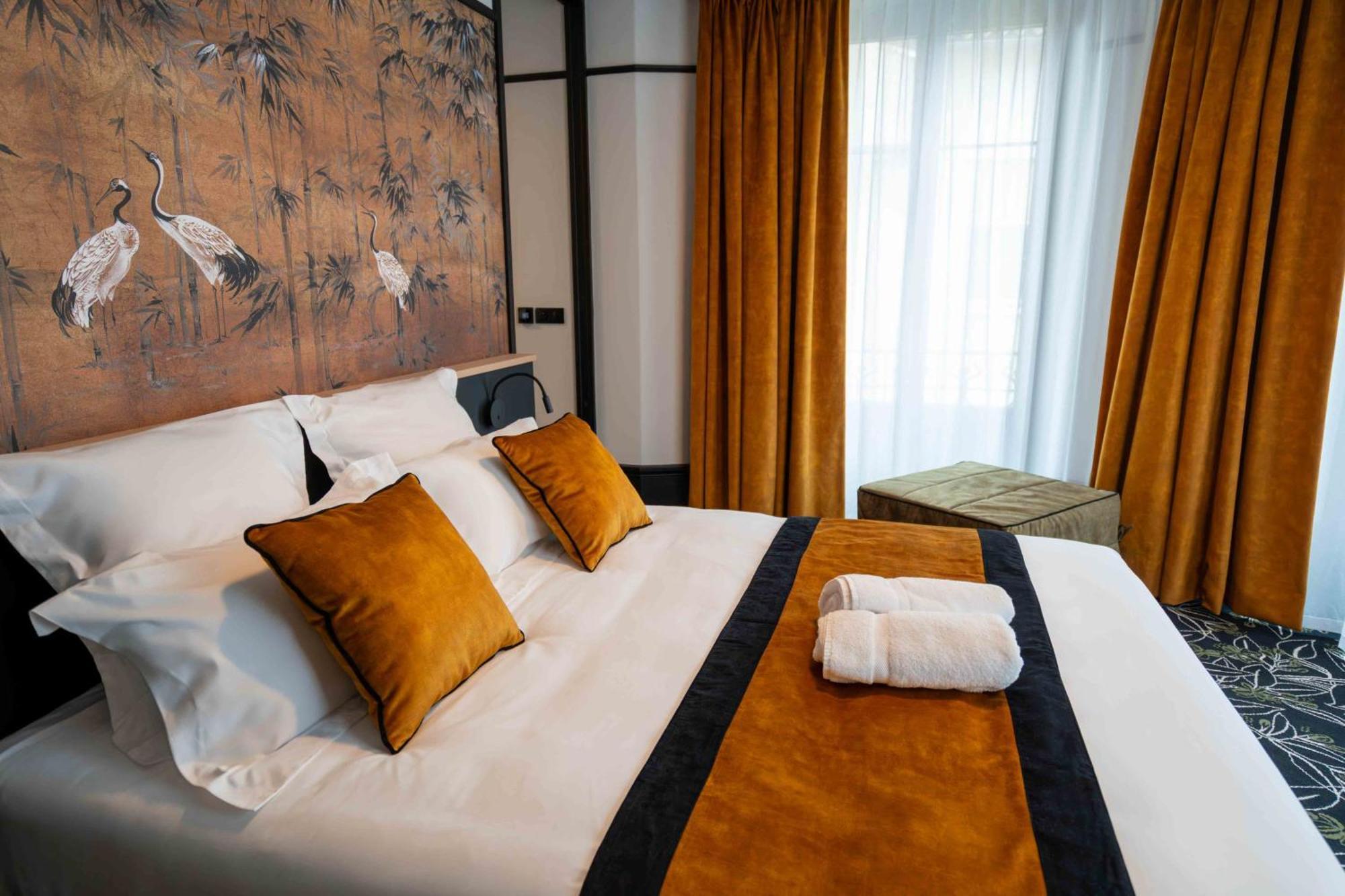 Hotel Et Restaurant Le Regina Le Puy-en-Velay المظهر الخارجي الصورة